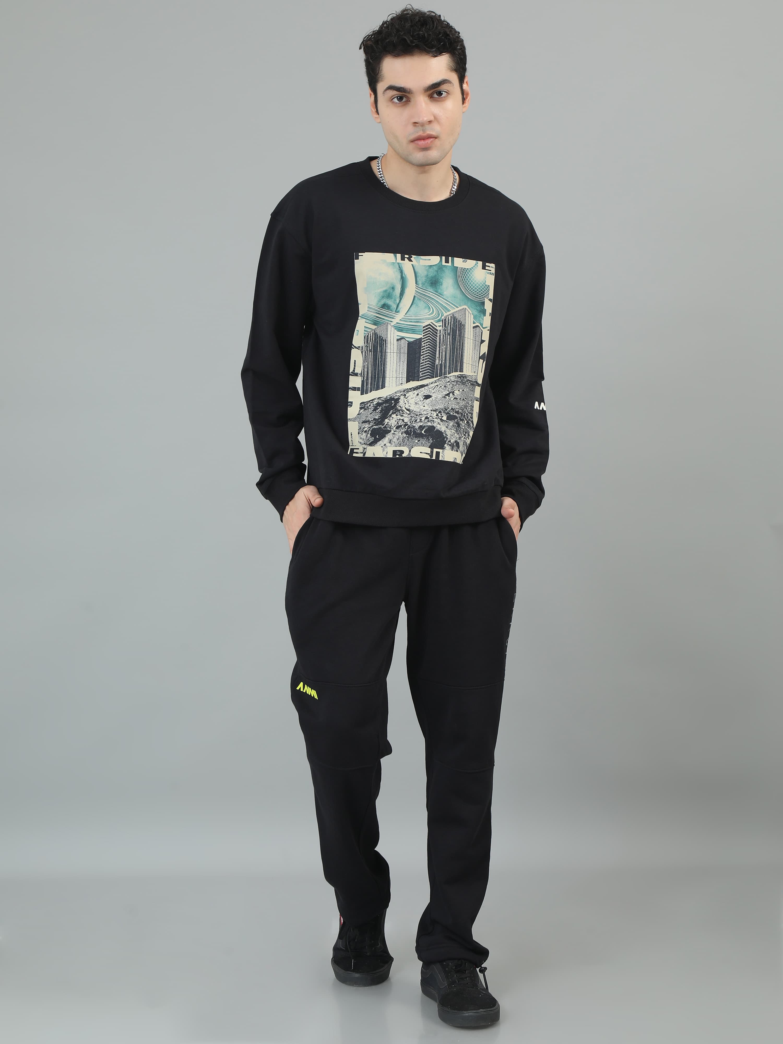Organic Cotton Men’s Crewneck - Farside Chest Print – Jet Black