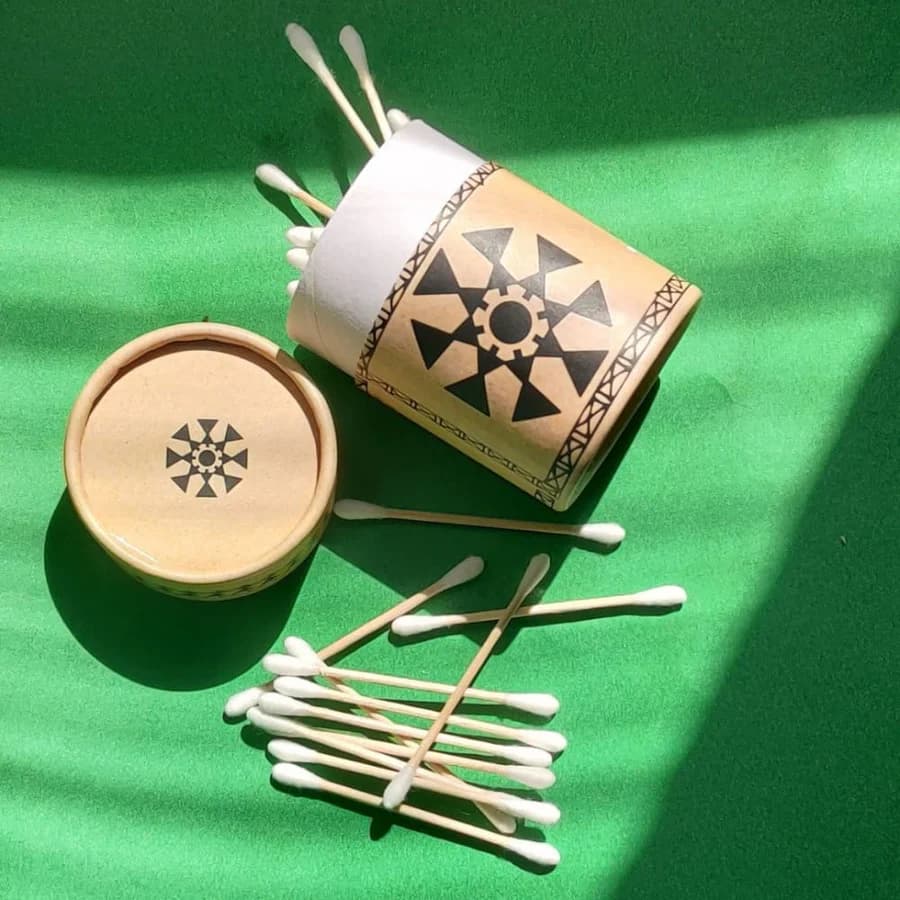 Bamboo Cotton Ear Swabs – 200 Buds (Plastic-Free Cotton Tips)